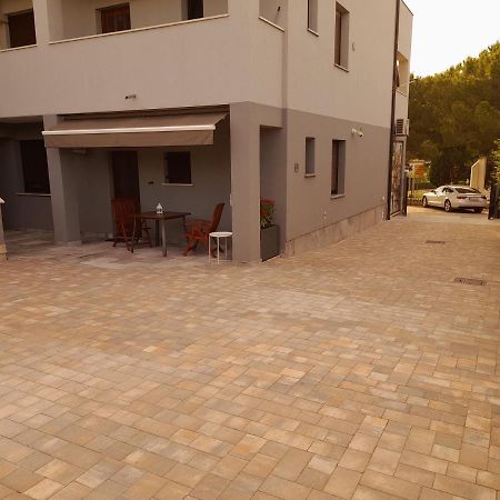 Apartments Ester Victoria Медулин Экстерьер фото